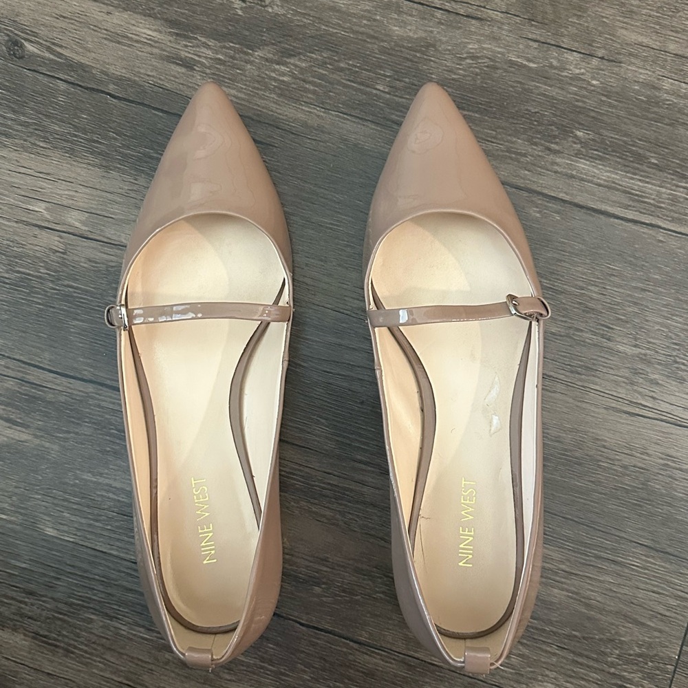 Nine West nude flats, maryjane style, size 8M